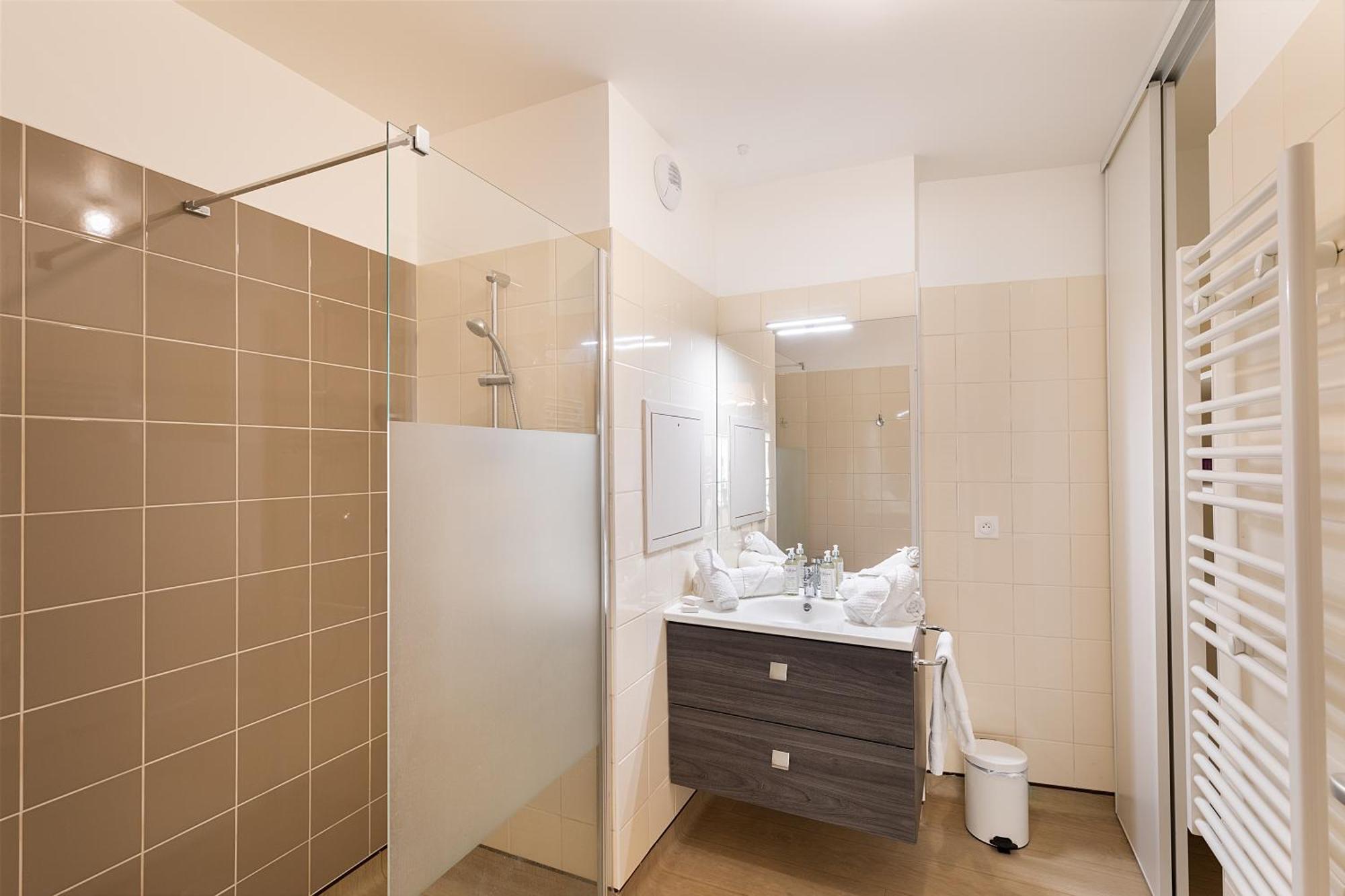 Zenao Appart'Hotels Montreuil Montreuil  Extérieur photo